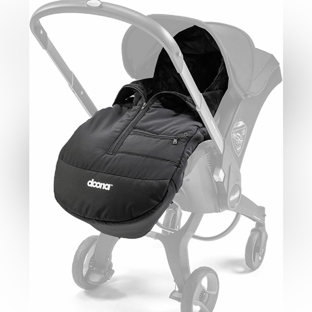 Doona Black Stroller Car Seat Footmuff Excellent Condition Like New